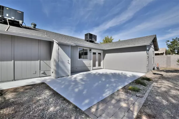 Phoenix, AZ 85032,17817 N 34TH Place