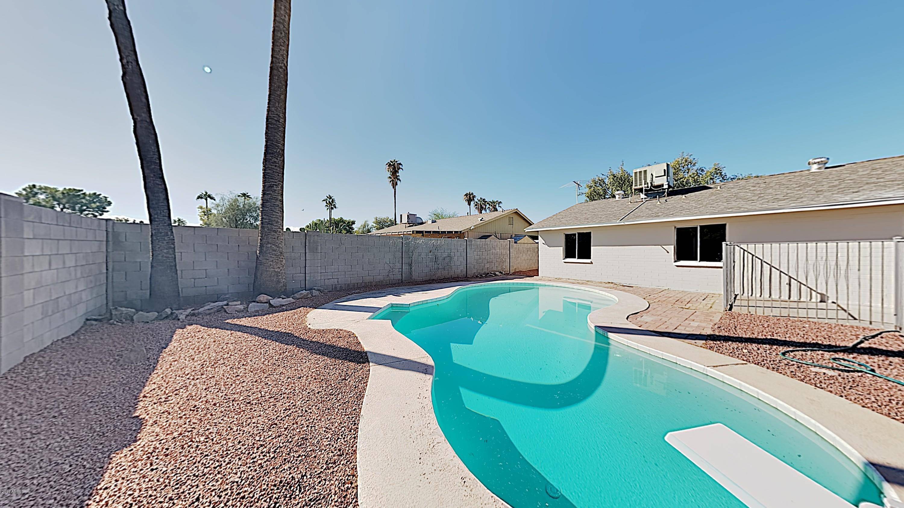 Tempe, AZ 85283,6003 S COLLEGE Avenue