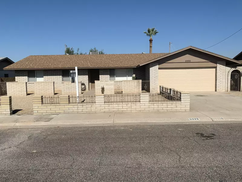 5526 W FRIER Drive, Glendale, AZ 85301