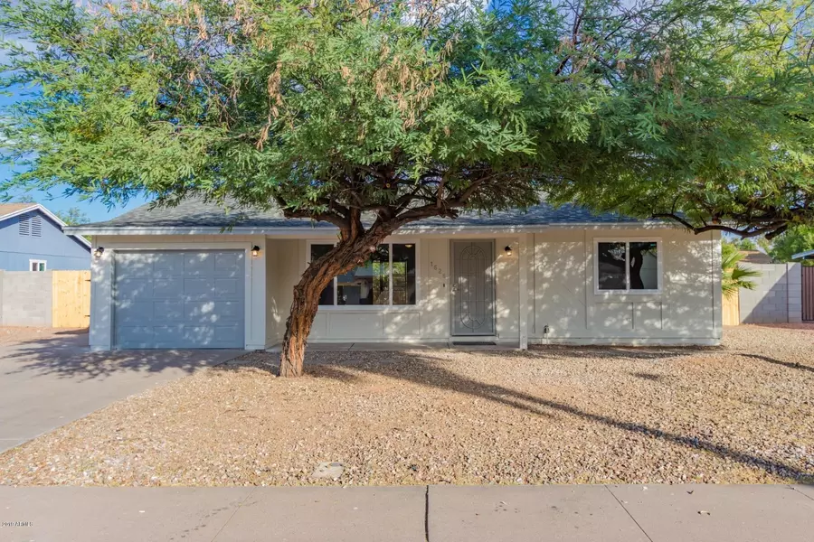 1628 W STOTTLER Drive, Chandler, AZ 85224