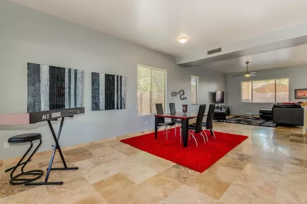 Chandler, AZ 85248,2019 W PERIWINKLE Way