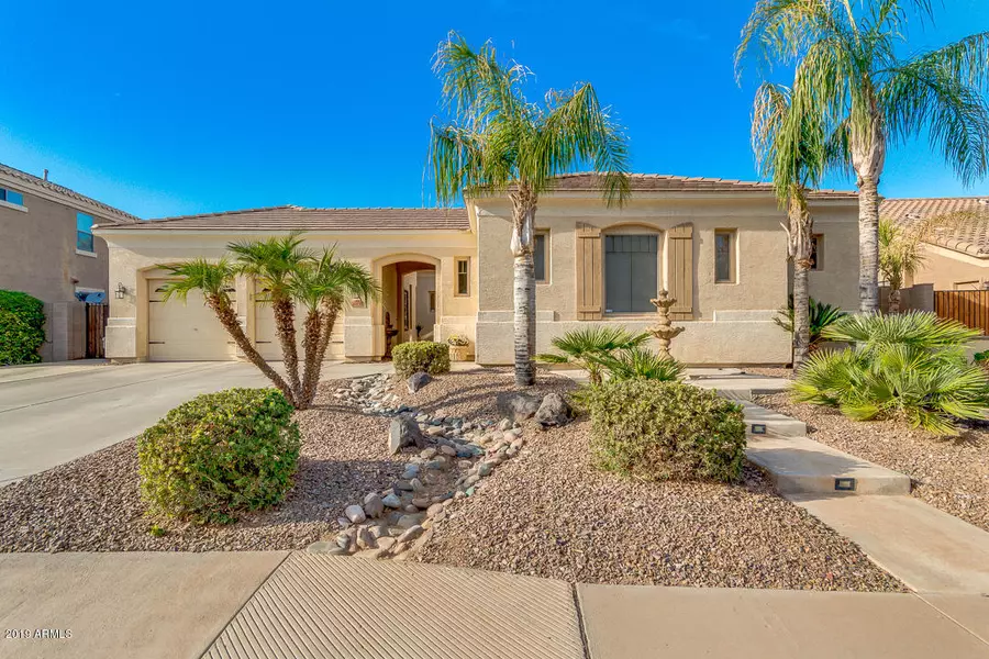 4808 E KARSTEN Drive, Chandler, AZ 85249