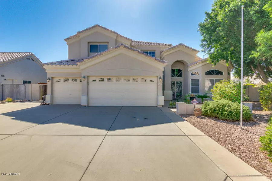 2823 E FOUNTAIN Street, Mesa, AZ 85213