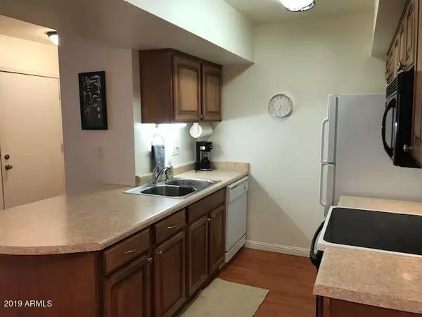 Phoenix, AZ 85032,4554 E PARADISE VILLAGE Parkway N #242