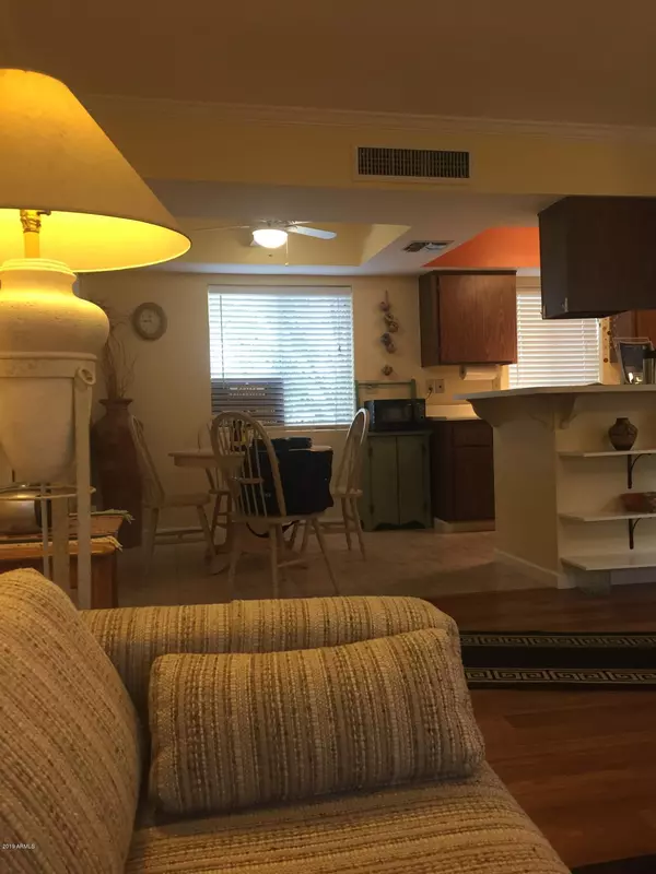 Phoenix, AZ 85032,4554 E PARADISE VILLAGE Parkway N #218