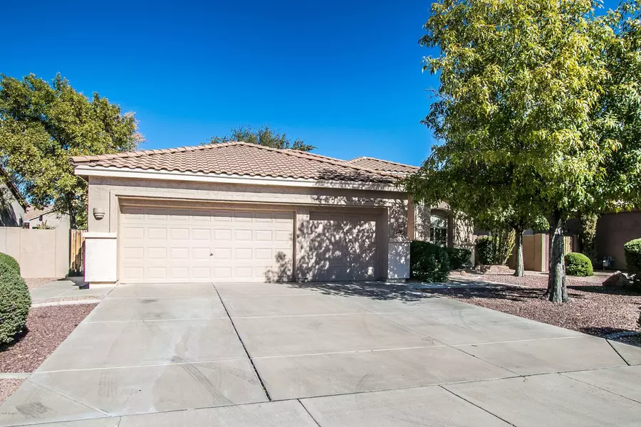 2882 E MELODY Lane, Gilbert, AZ 85234