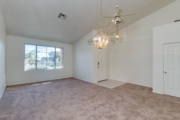 Chandler, AZ 85226,1090 N ASPEN Drive