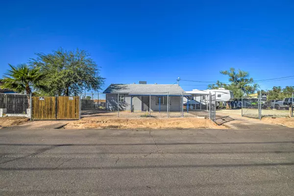 Apache Junction, AZ 85120,108 S OCOTILLO Drive