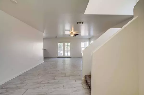 El Mirage, AZ 85335,12040 W WINDROSE Drive