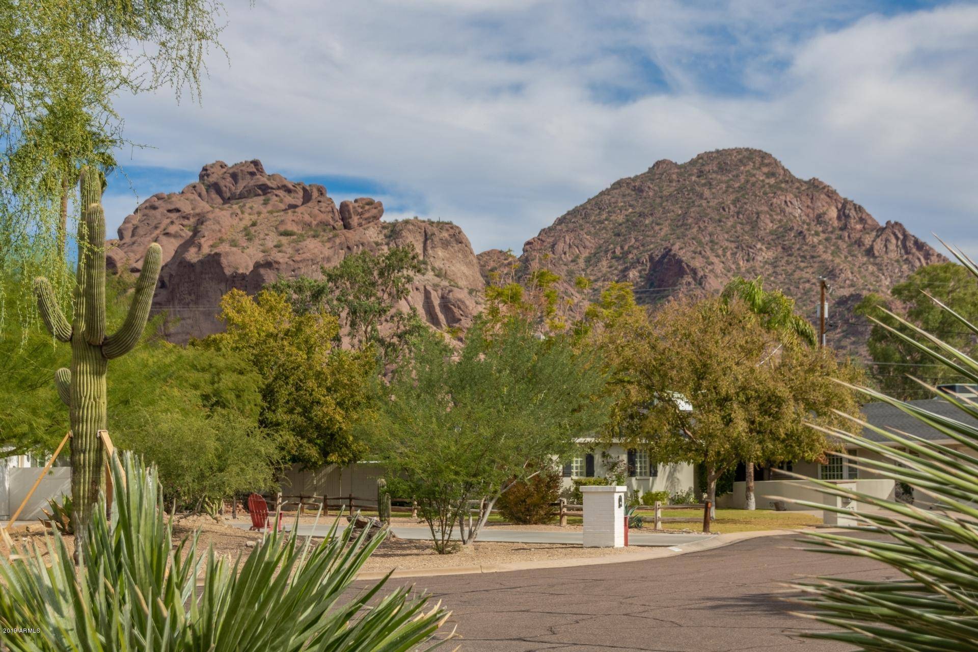 Phoenix, AZ 85018,5214 N 43RD Place