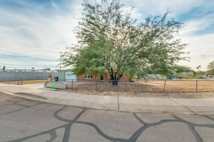 31 W VOGEL Avenue, Phoenix, AZ 85021