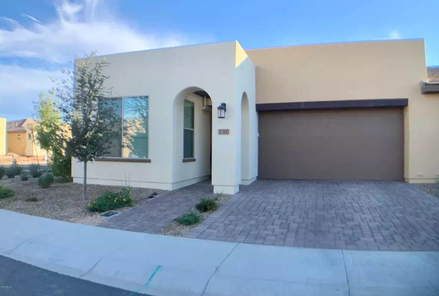 737 E MYRTLE Pass, San Tan Valley, AZ 85140