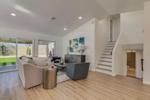 Phoenix, AZ 85044,12640 S 40TH Place