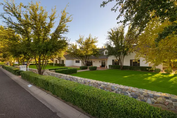 Phoenix, AZ 85018,4735 E CALLE DEL MEDIO --