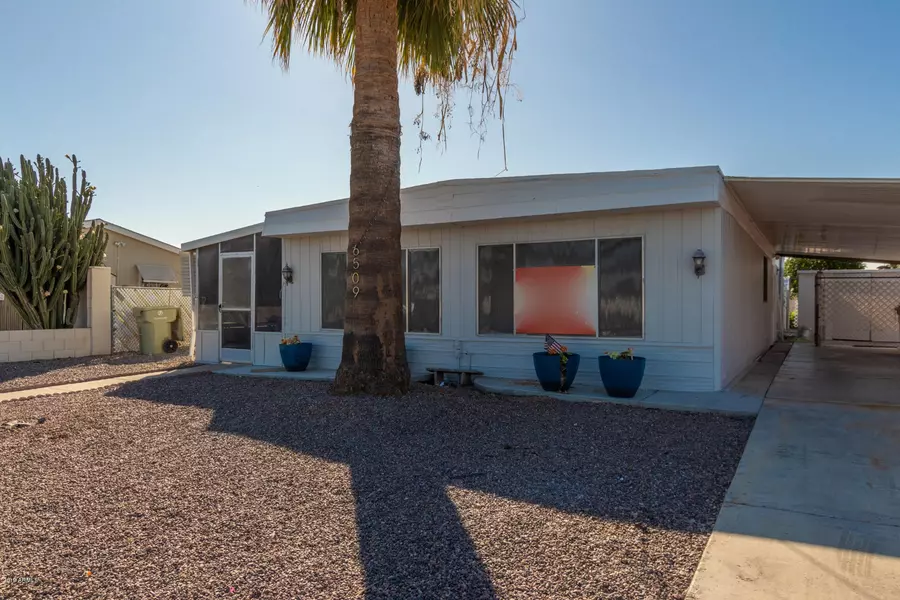 6509 W SUNNYSLOPE Lane, Glendale, AZ 85302