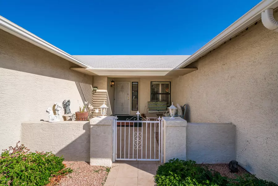 831 S 76TH Place, Mesa, AZ 85208