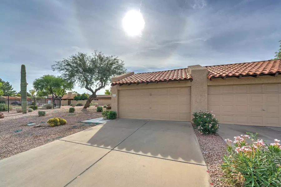 897 W SYCAMORE Place, Chandler, AZ 85225