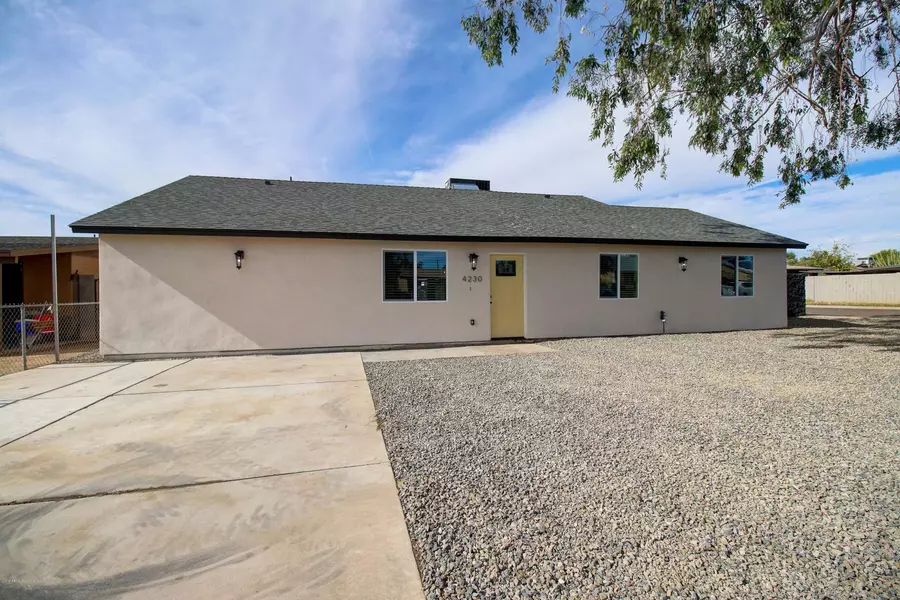 4230 N 74TH Avenue, Phoenix, AZ 85033