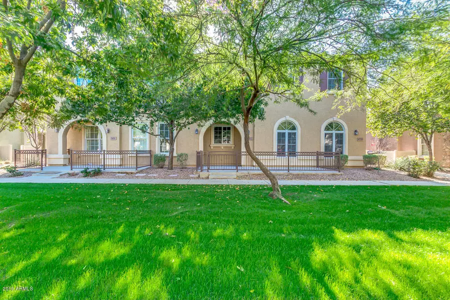 4758 E WATERMAN Street #102, Gilbert, AZ 85297