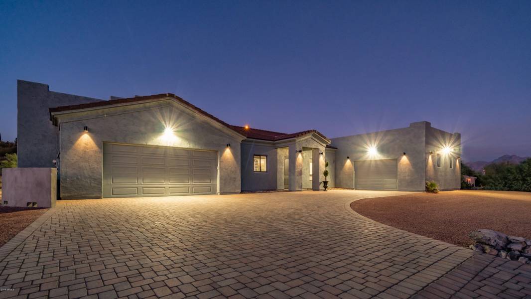 10722 E QUARTERLINE Road, Mesa, AZ 85207