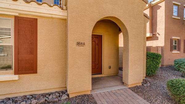 Gilbert, AZ 85295,1684 S MARTINGALE Road