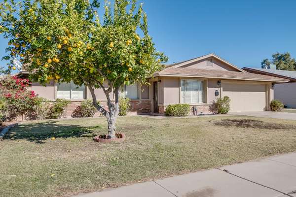 Tempe, AZ 85282,1896 E GREENWAY Drive