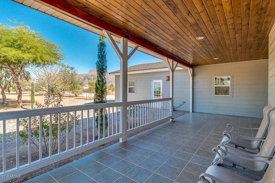 4995 E 28TH Avenue, Apache Junction, AZ 85119