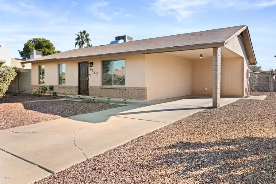 1727 W BLUEFIELD Avenue, Phoenix, AZ 85023