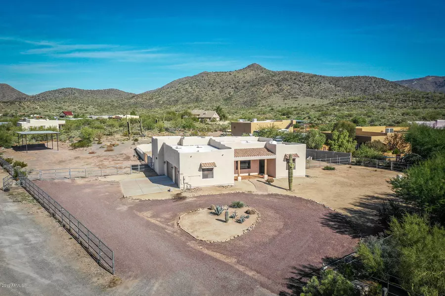 49905 N 21ST Lane, New River, AZ 85087