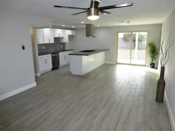 Phoenix, AZ 85032,14014 N 32ND Place