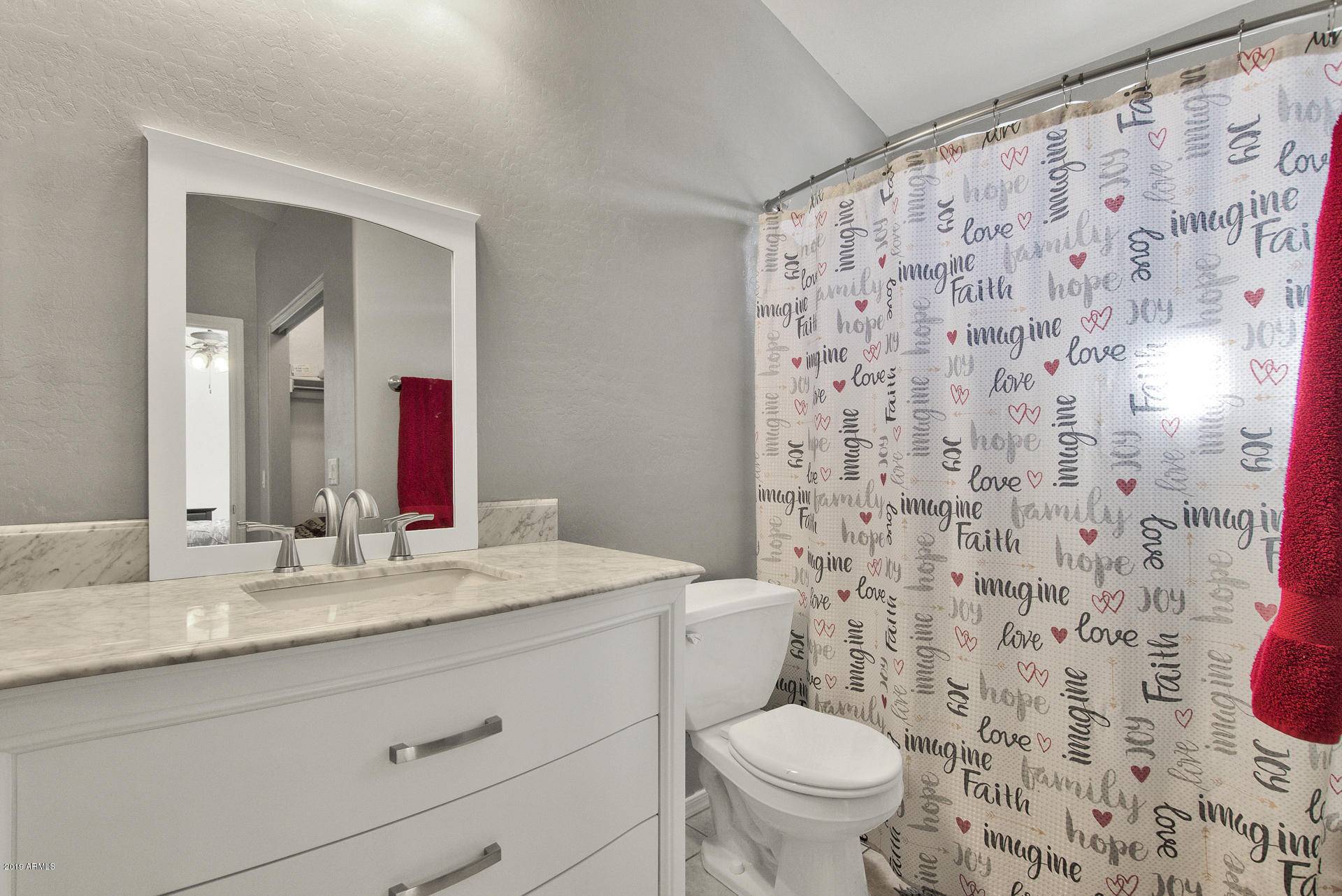 Mesa, AZ 85204,1260 S LINDSAY Road #9