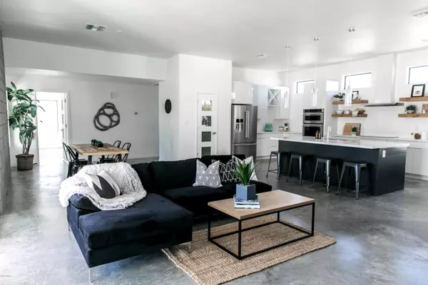 Phoenix, AZ 85022,14025 N 11TH Place