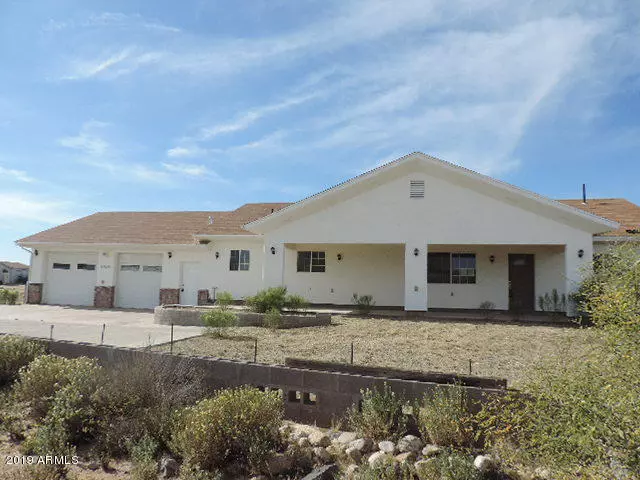 22620 W HYLTON Way, Congress, AZ 85332