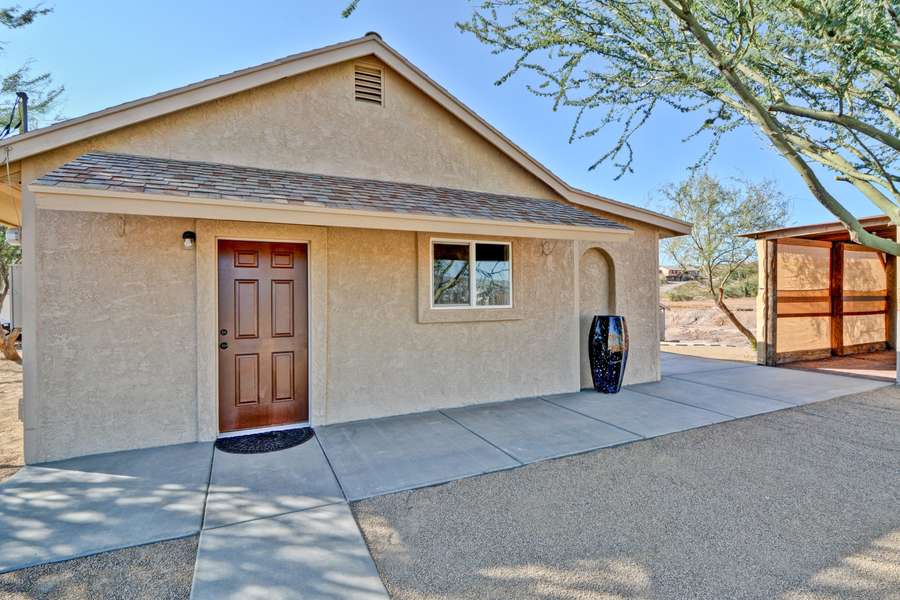 48060 N 33RD Avenue, New River, AZ 85087