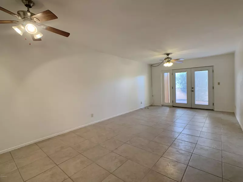 540 N MAY -- #1124, Mesa, AZ 85201