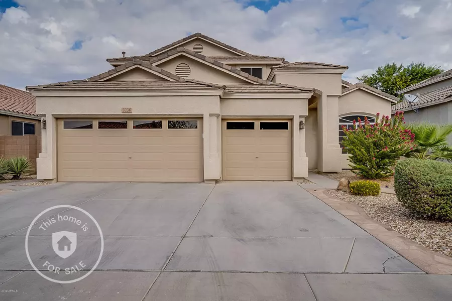 3236 W SHUMWAY FARM Road, Phoenix, AZ 85041