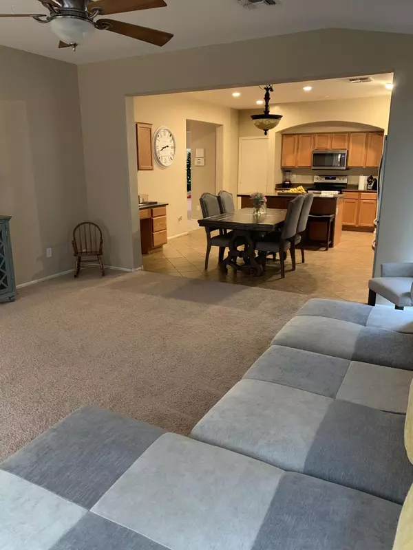 Tolleson, AZ 85353,10329 W ATLANTIS Way