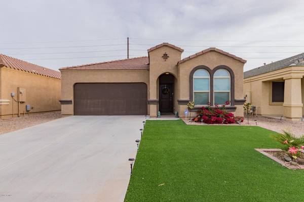 29109 N FIRE AGATE Road, San Tan Valley, AZ 85143