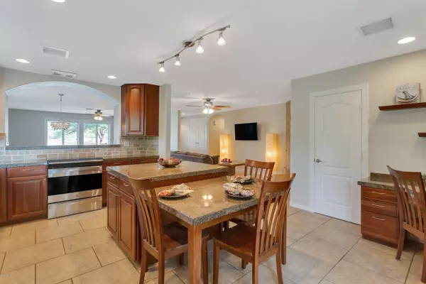 Phoenix, AZ 85022,1925 E WINCHCOMB Drive