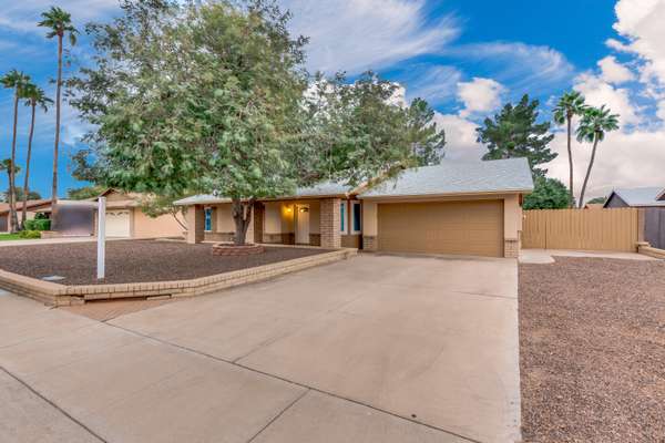 Phoenix, AZ 85032,4441 E KELTON Lane