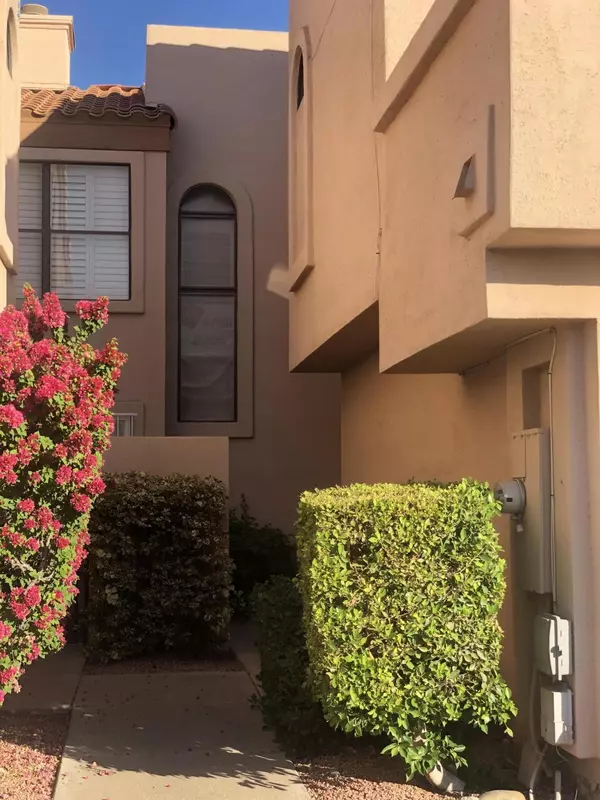 1920 E MARYLAND Avenue #8, Phoenix, AZ 85016