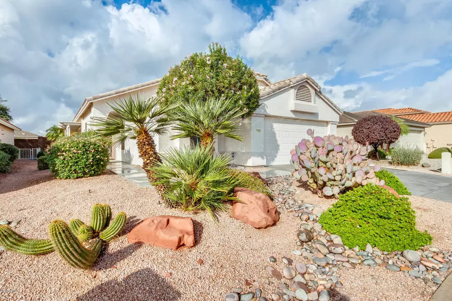 17958 N COCONINO Drive, Surprise, AZ 85374