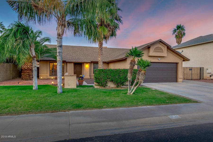 3620 W WHITTEN Street, Chandler, AZ 85226