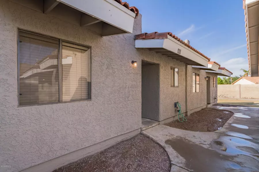 406 E CULLUMBER Avenue #B, Gilbert, AZ 85234