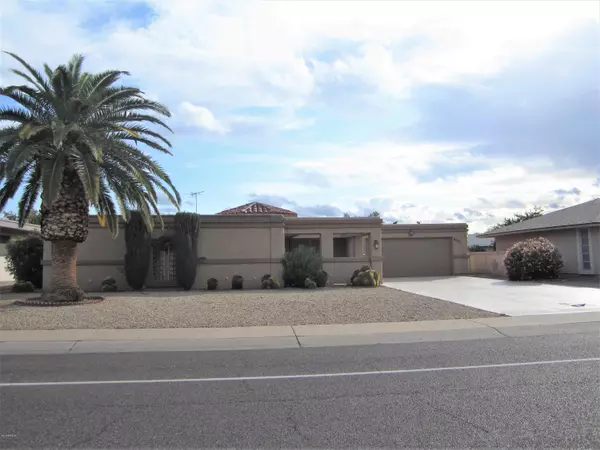 9421 W Greenway Road, Sun City, AZ 85351