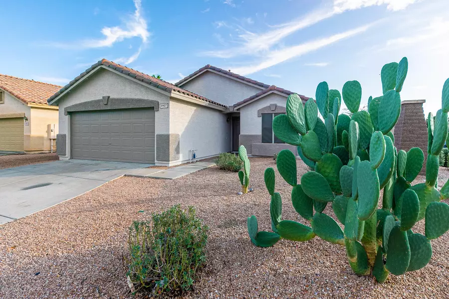 8427 E NEVILLE Avenue, Mesa, AZ 85209