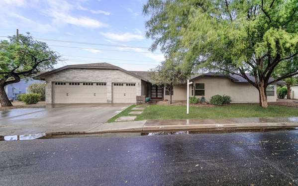 942 N JESSE Street, Chandler, AZ 85225