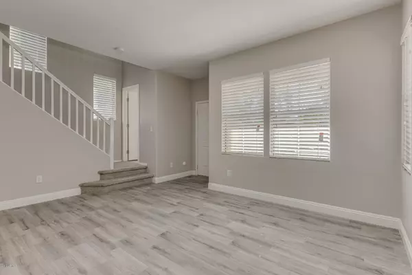 Phoenix, AZ 85041,4022 W DARROW Street
