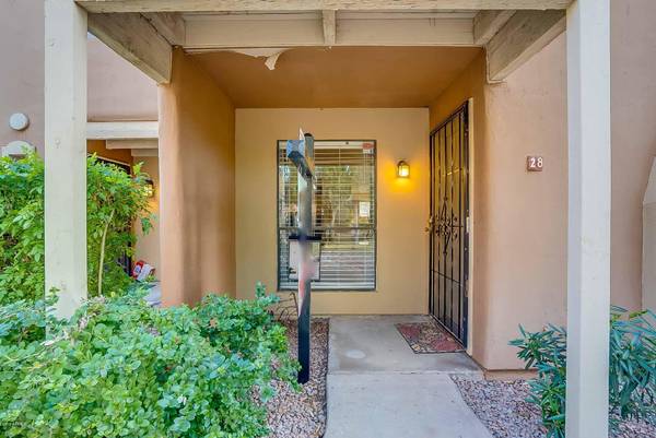 Phoenix, AZ 85020,1425 E DESERT COVE Avenue #28