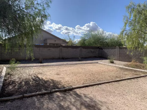 Phoenix, AZ 85041,1205 W SHUMWAY FARM Road